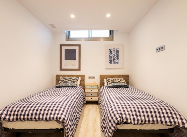 Herverkoop - Villa - Orihuela Costa - PAU 26