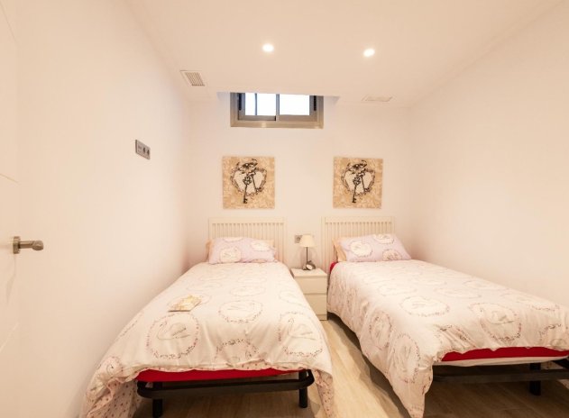 Herverkoop - Villa - Orihuela Costa - PAU 26