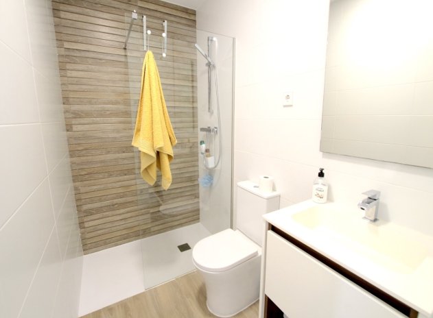 Herverkoop - Appartement - Entre Naranjos - Vistabella Golf