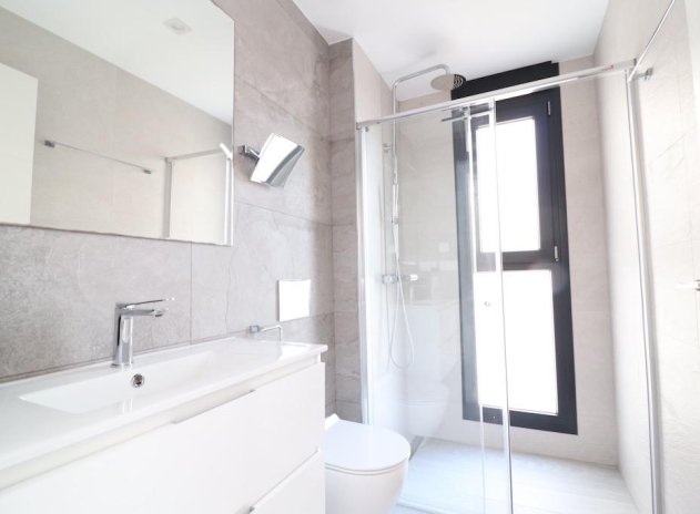 Resale - Villa * - Orihuela Costa * - Lomas de Cabo Roig *