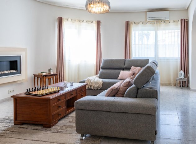 Reventa - Villa - Orihuela Costa - Playa Flamenca