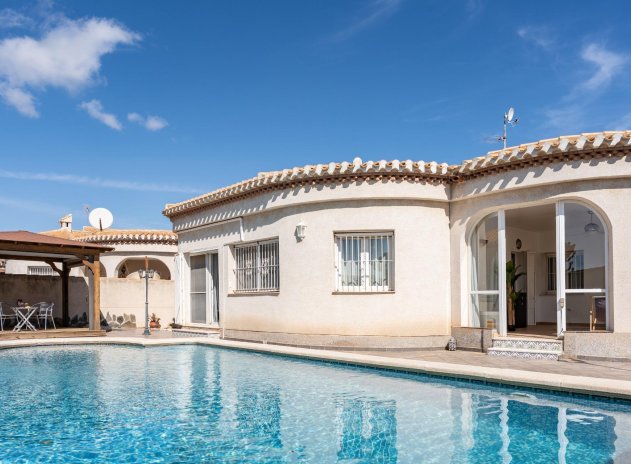 Reventa - Villa - Orihuela Costa - Playa Flamenca