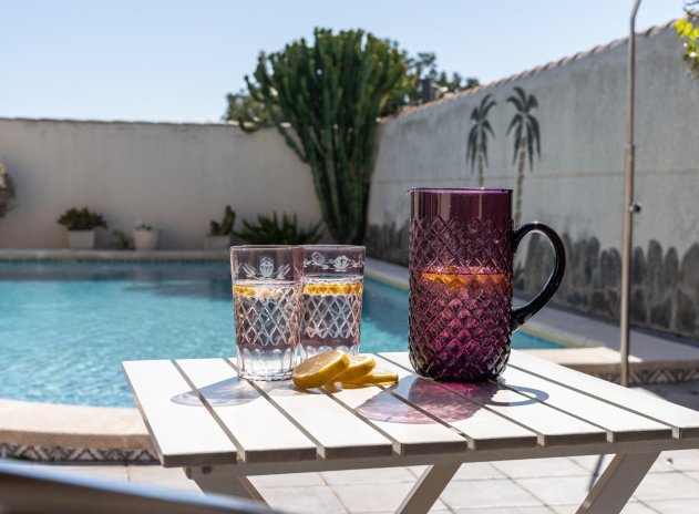 Reventa - Villa - Orihuela Costa - Playa Flamenca