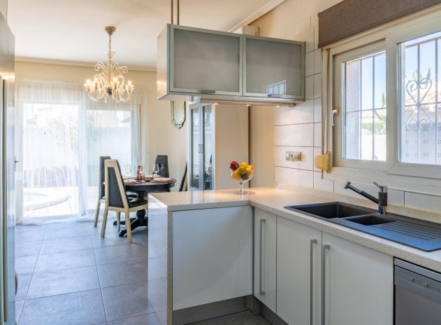 Reventa - Villa - Orihuela Costa - Playa Flamenca