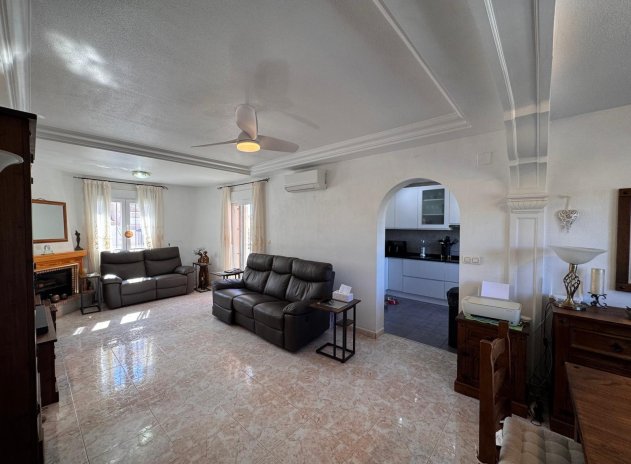 Resale - Villa * - San Miguel de Salinas * - Blue lagoon *