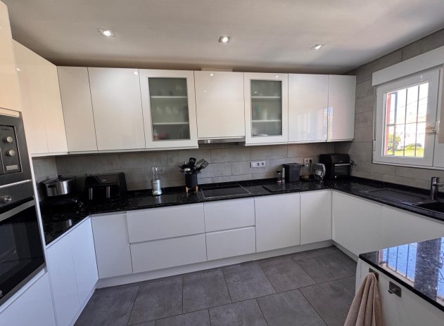 Resale - Villa * - San Miguel de Salinas * - Blue lagoon *