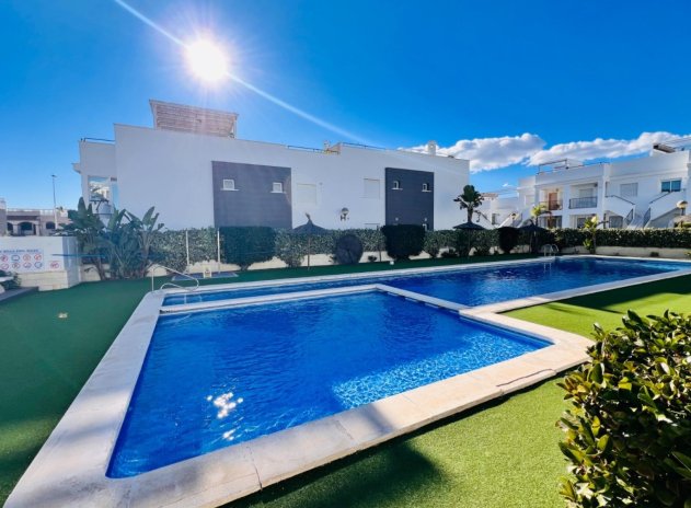 Resale - Apartment / Flat * - Torrevieja * - Aguas Nuevas *