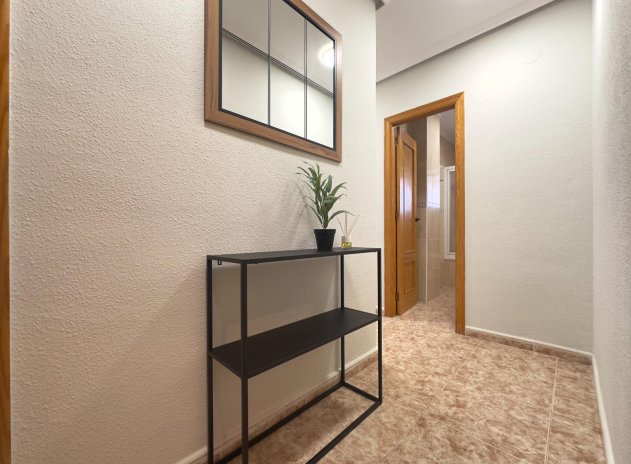 Herverkoop - Appartement - Torrevieja - Playa de los Locos