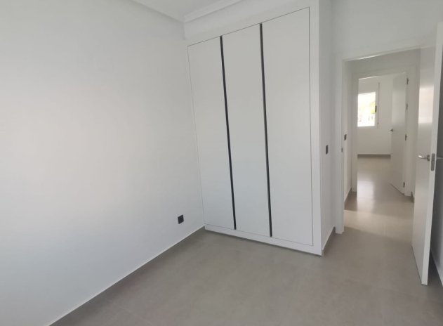 Resale - Villa * - Algorfa * - Lo Crispin