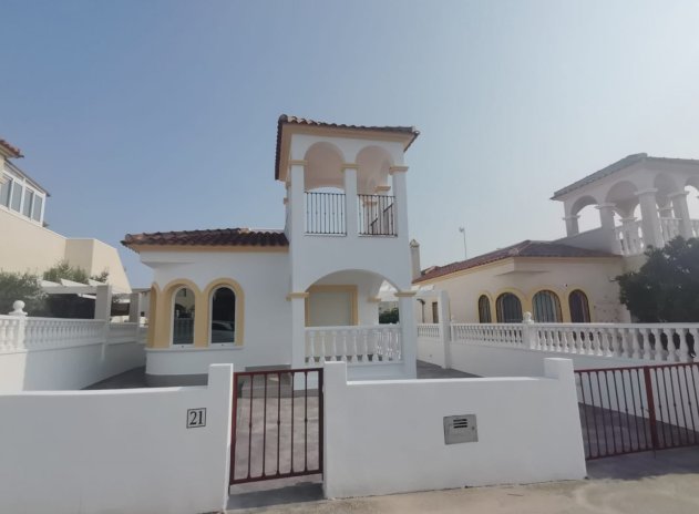 Resale - Villa * - Algorfa * - Lo Crispin