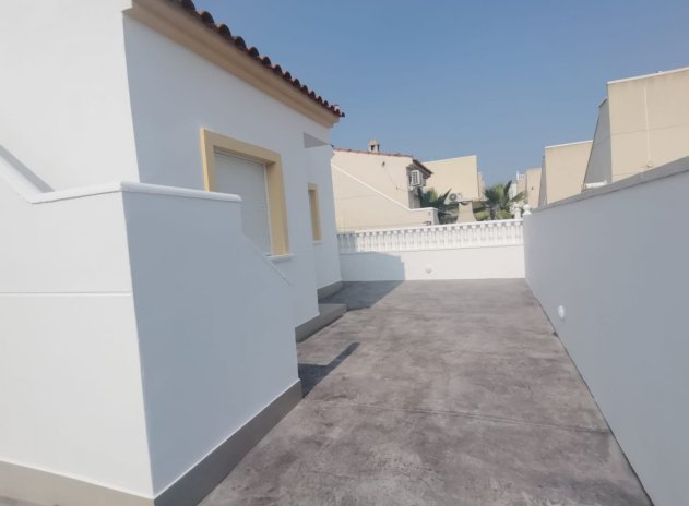 Resale - Villa * - Algorfa * - Lo Crispin