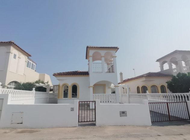 Resale - Villa * - Algorfa * - Lo Crispin