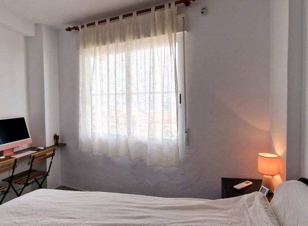 Resale - Apartment / Flat * - Torrevieja *