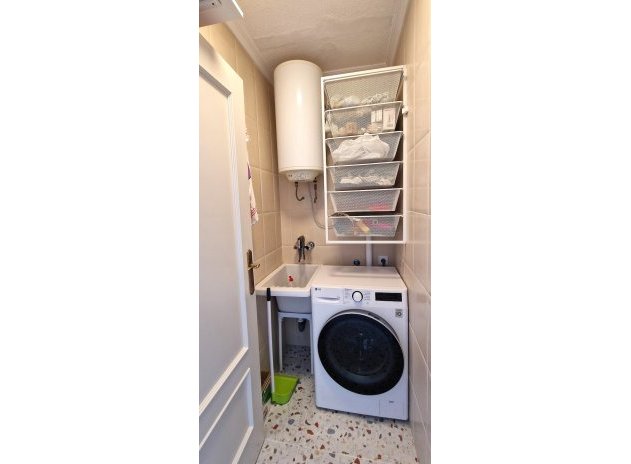 Resale - Apartment / Flat * - Torrevieja *