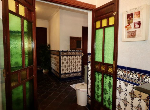 Resale - Finca / Country Property *  - Rojales * - Heredades