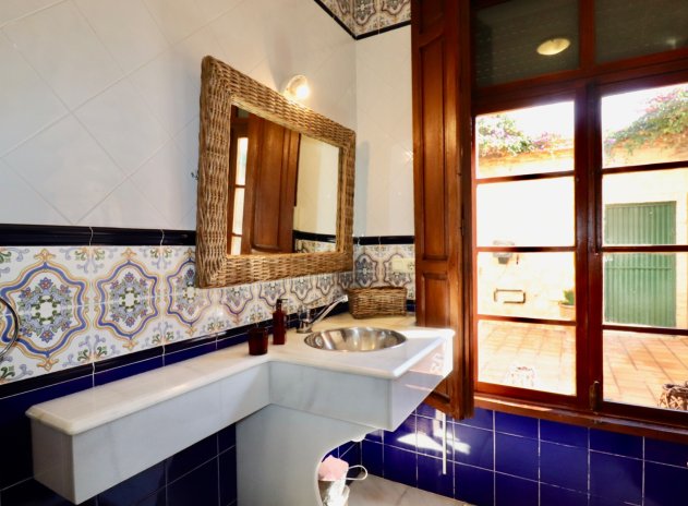 Resale - Finca / Country Property *  - Rojales * - Heredades