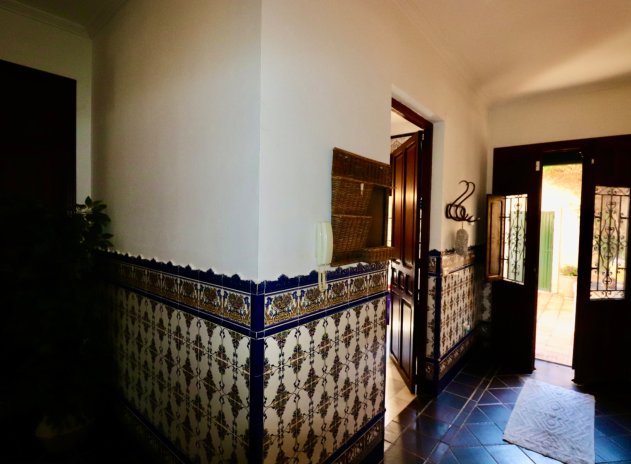 Resale - Finca / Country Property *  - Rojales * - Heredades