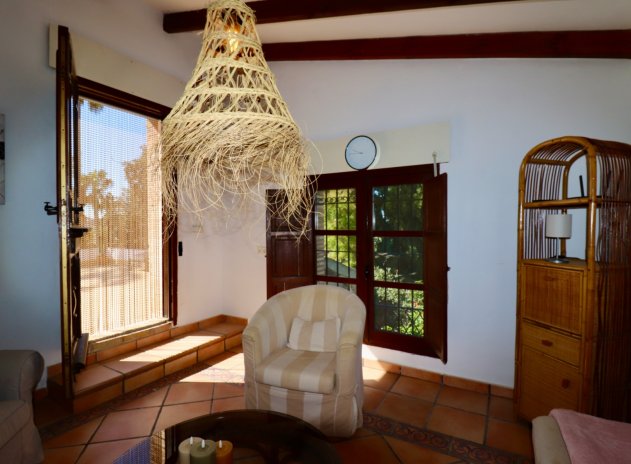 Resale - Finca / Country Property *  - Rojales * - Heredades