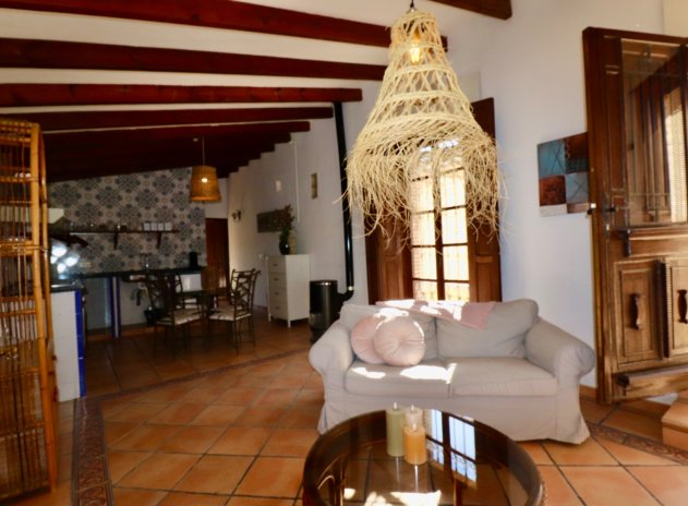 Resale - Finca / Country Property *  - Rojales * - Heredades