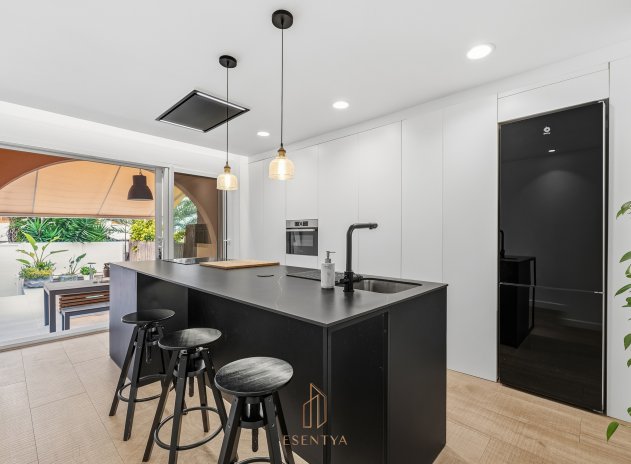 Resale - Finca / Country Property *  - Santa Pola * - Santa Pola