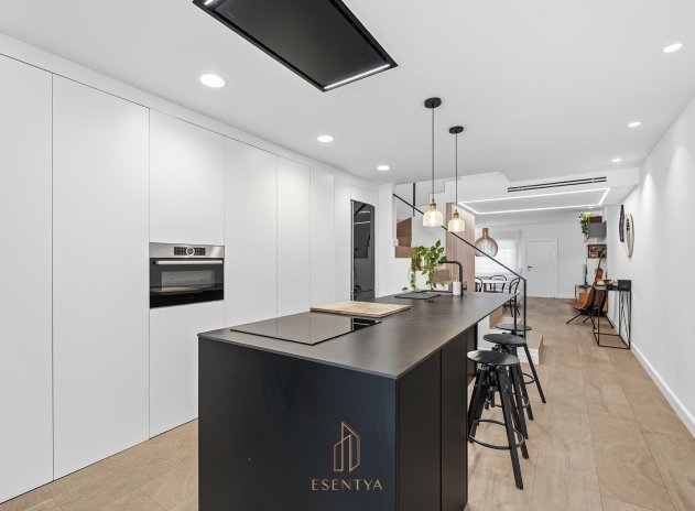 Resale - Finca / Country Property *  - Santa Pola * - Santa Pola