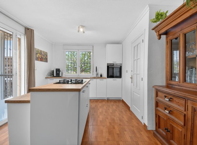 Herverkoop - Finca / Plattelands Woning - Crevillente