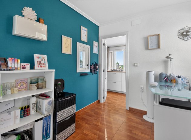 Herverkoop - Finca / Plattelands Woning - Crevillente