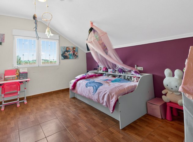 Herverkoop - Finca / Plattelands Woning - Crevillente