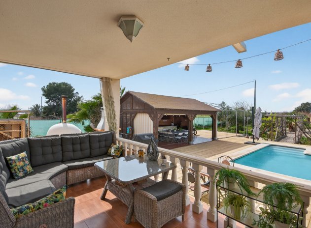 Herverkoop - Finca / Plattelands Woning - Crevillente