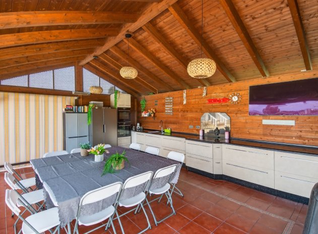 Herverkoop - Finca / Plattelands Woning - Crevillente