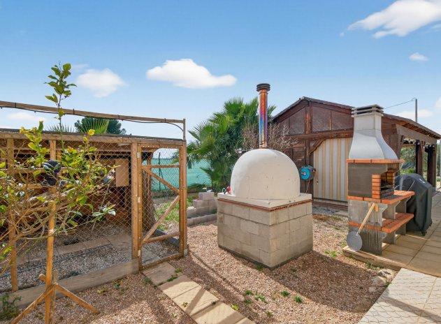 Herverkoop - Finca / Plattelands Woning - Crevillente