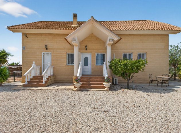 Herverkoop - Finca / Plattelands Woning - Crevillente