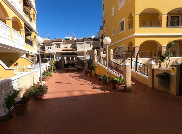Reventa - Apartamento / Piso - Algorfa