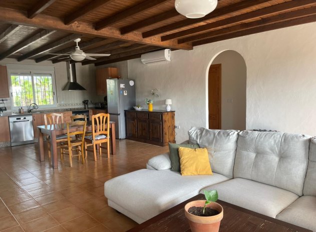 Herverkoop - Finca / Plattelands Woning - Abanilla