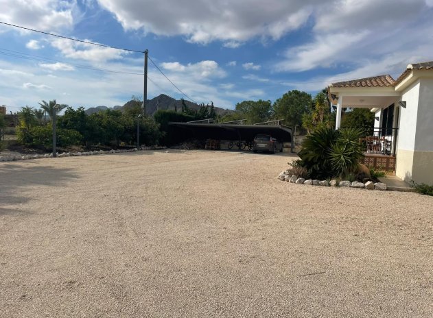 Herverkoop - Finca / Plattelands Woning - Abanilla