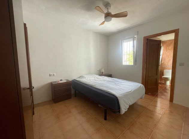 Herverkoop - Finca / Plattelands Woning - Abanilla