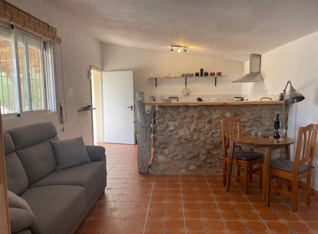 Herverkoop - Finca / Plattelands Woning - Abanilla