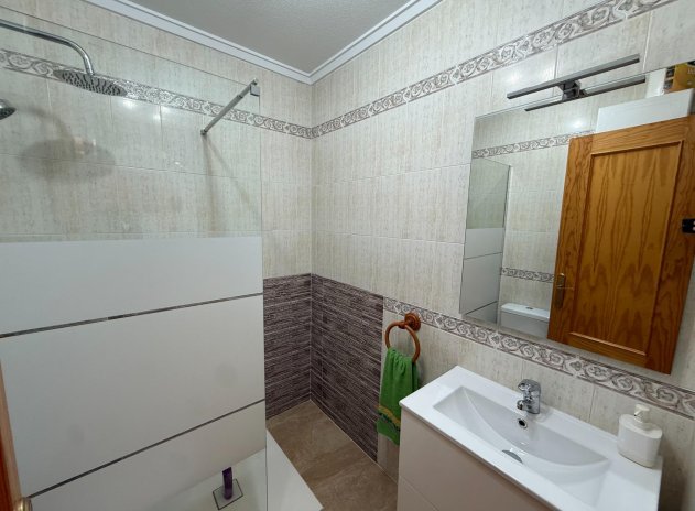 Herverkoop - Appartement - Torrevieja - Aguas Nuevas