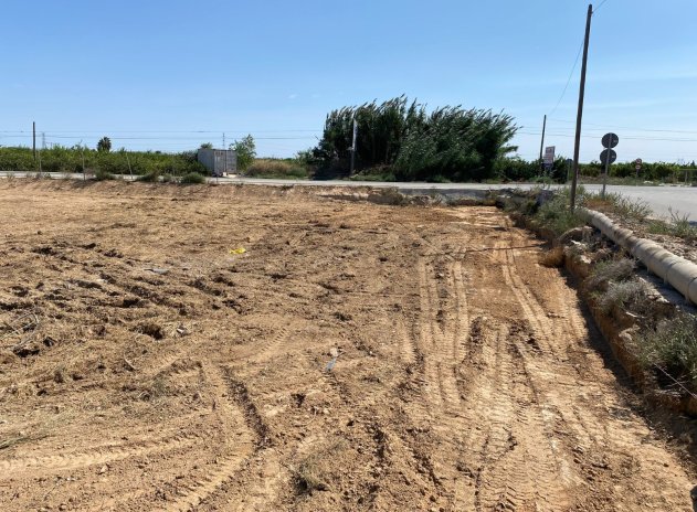 Reventa - Parcela - San Miguel de Salinas