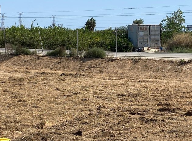 Reventa - Parcela - San Miguel de Salinas