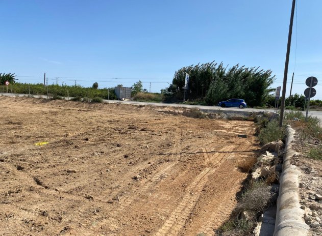 Reventa - Parcela - San Miguel de Salinas