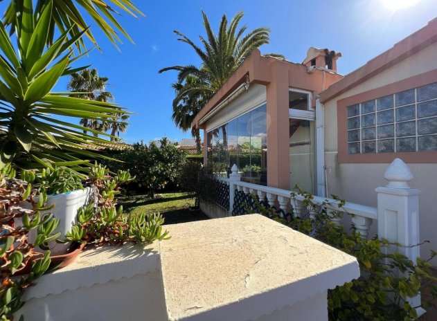 Herverkoop - Villa - Cabo Roig