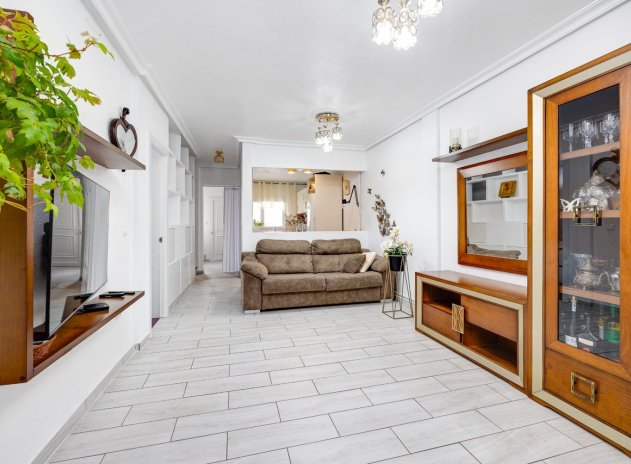 Herverkoop - Rijwoning - Torrevieja