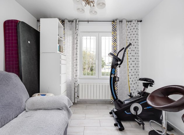 Reventa - Casa adosada - Torrevieja