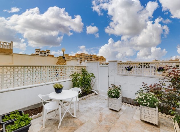 Reventa - Casa adosada - Torrevieja