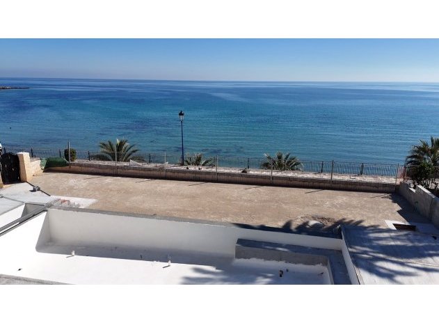 Obra nueva - Villa - Punta Prima