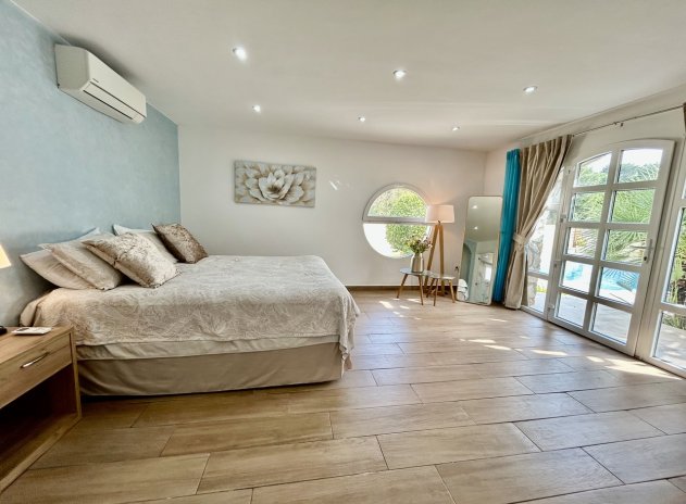 Herverkoop - Villa - Cabo Roig