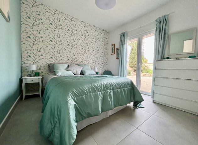 Herverkoop - Villa - Cabo Roig