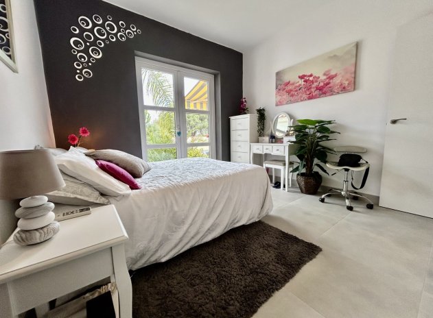 Herverkoop - Villa - Cabo Roig