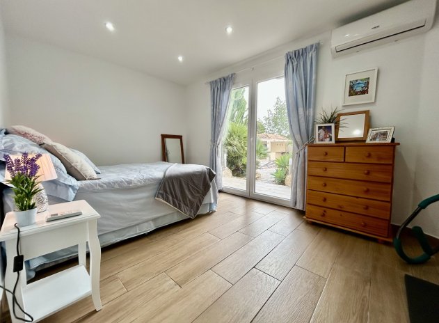 Herverkoop - Villa - Cabo Roig